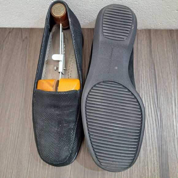 Trotters Casual Loafer. Black Slip On Flats Women's Shoes Size 9.5 Wide - Picture 6 of 7